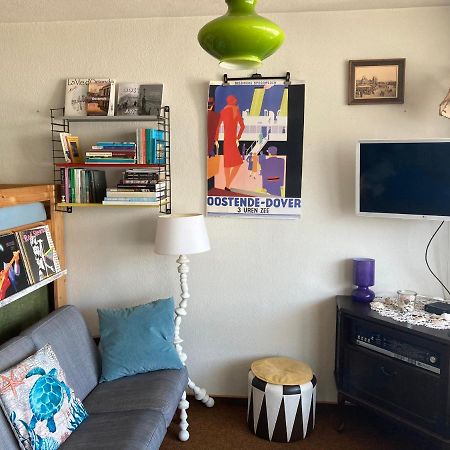 Tiny Apt W/ Balcony And Seaview, Even Out Of Your Bed ! Остенде Экстерьер фото
