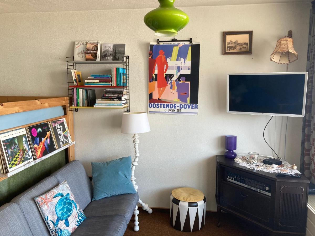 Tiny Apt W/ Balcony And Seaview, Even Out Of Your Bed ! Остенде Экстерьер фото